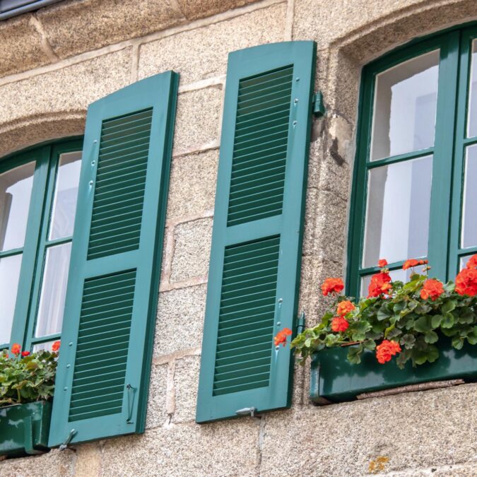 Pourquoi faire appel &agrave; un artisan local pour la pose de vos fen&ecirc;tres et portes ? H&eacute;ricourt
