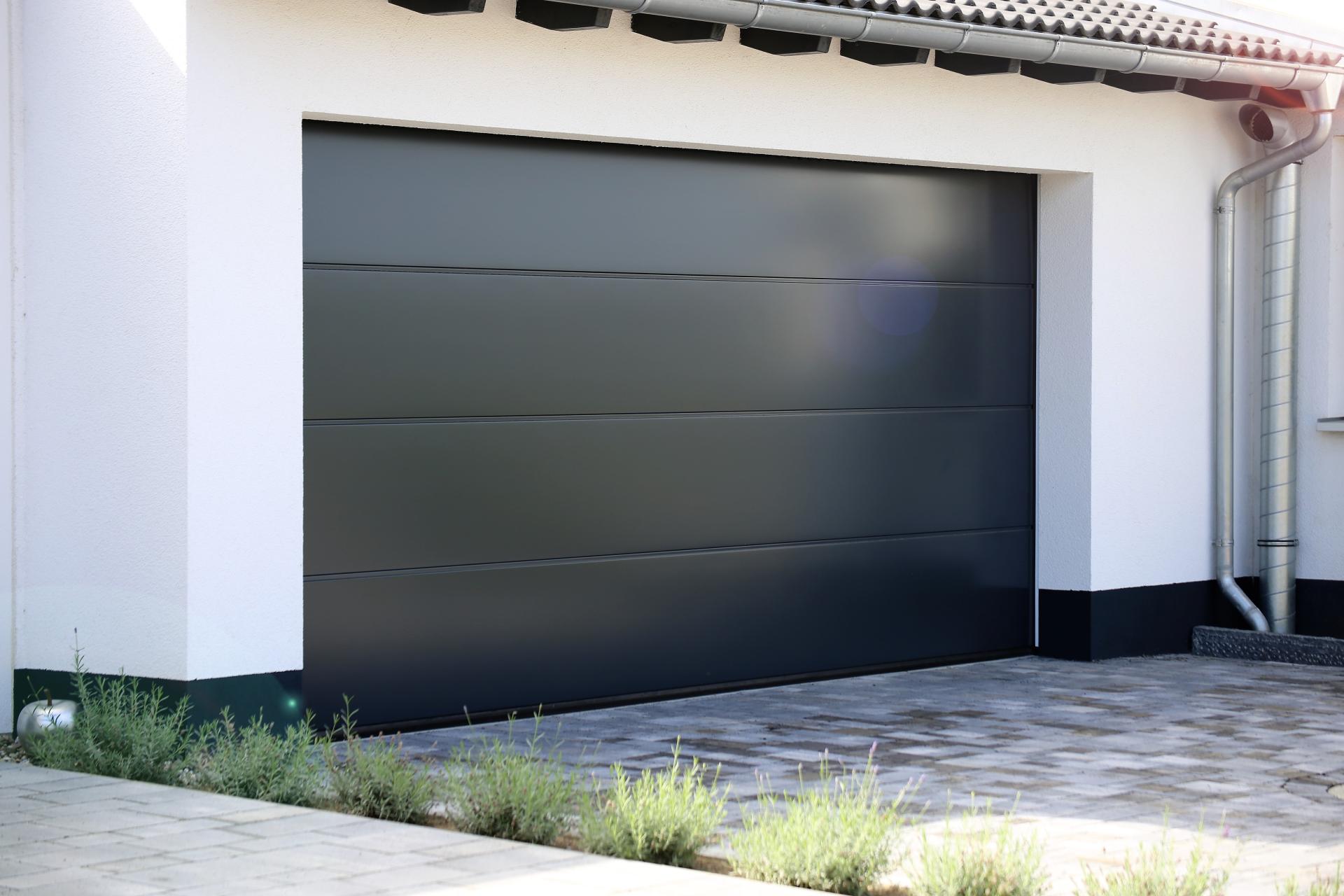 PORTE GARAGE CK HABITAT | Ck habitat fermetures Quelles sont les erreurs à éviter dans le choix d’une porte de garage ? Pfastatt