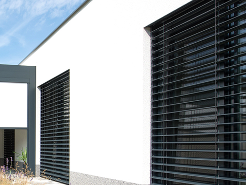 PROTECTION SOLAIRE / MOUSTIQUAIRE