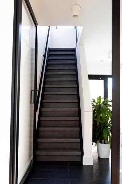 DARK GREY STONE 1 300X300 | Ck habitat fermetures REVETEMENT D’ESCALIER Riedisheim 0