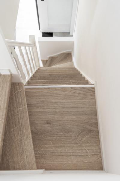 LOUISIANA OAK KOPIE 300X300 | Ck habitat fermetures REVETEMENT D’ESCALIER Riedisheim 0